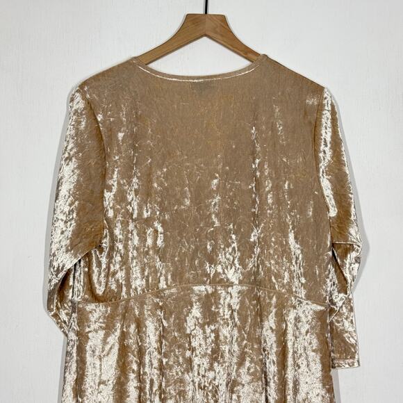 Torrid Mini Wrap Dress 2X Tan Surplice V-Neck Crushed Velvet Tie Waist Elegant - Picture 6 of 11